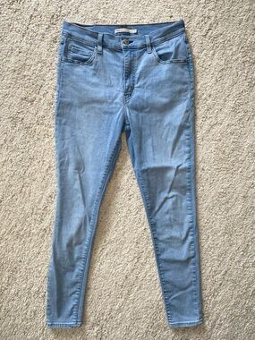 Levi's 720 High Rise Super Skinny Light Wash Denim Jeans